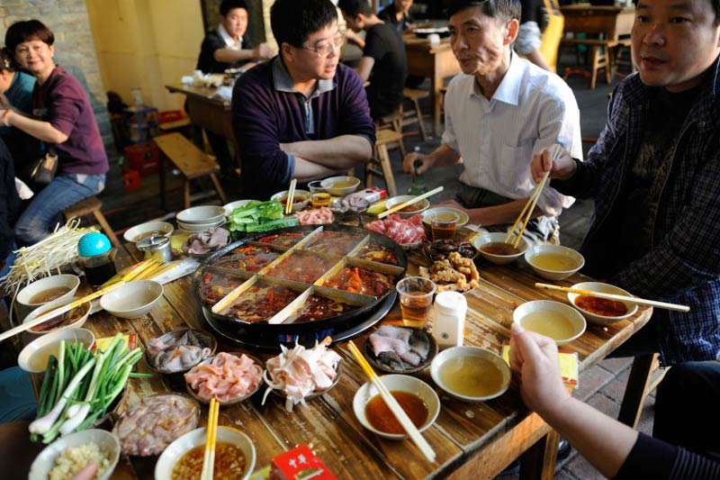 رستوران گردی آداب و رسوم غذا خوردن در چین 
