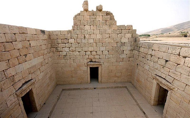 معبد آناهیتای فارس
