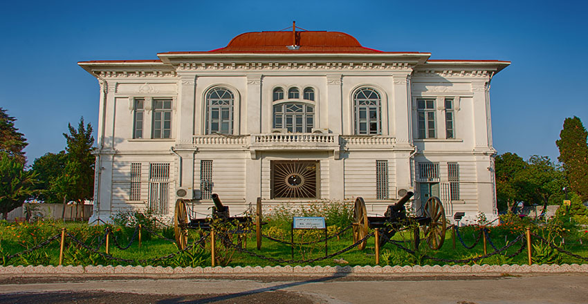 کاخ موزه نظامی