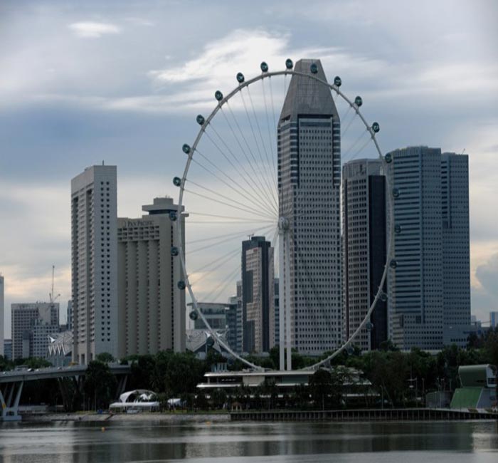 بزرگترين چرخ و فلک جهان در سنگاپور